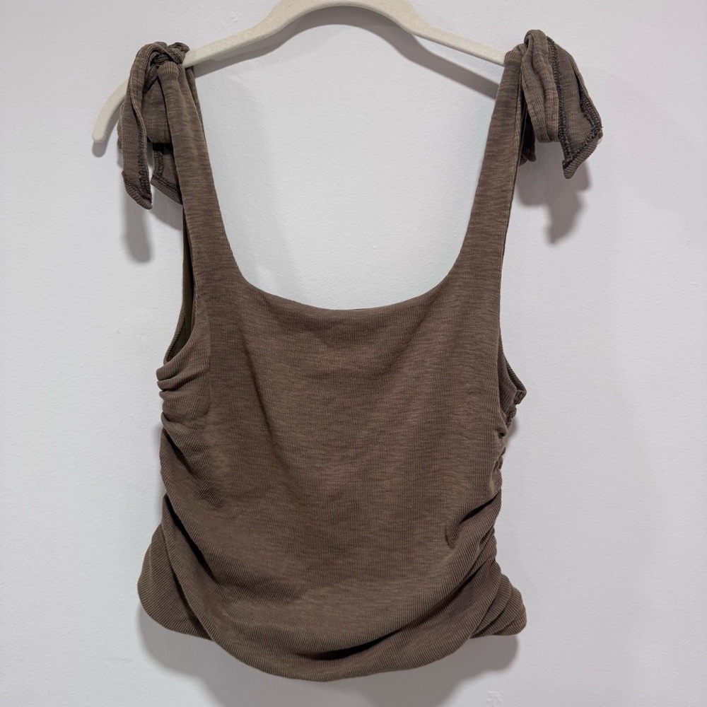 Free People Boulevard Cropped & Ruched Shoulder-Tie Tank Top - Large